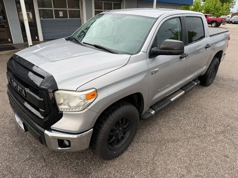 Used 2017 Toyota Tundra SR5 w/ TRD Off Road Package AWD/4WD image 3