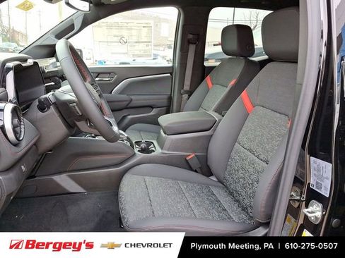 New 2025 Chevrolet Colorado Z71 w/ Midnight Edition image 7