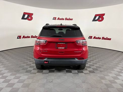 Used 2020 Jeep Compass Trailhawk AWD/4WD image 5