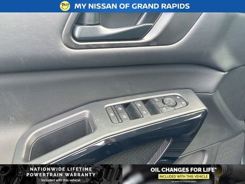 New 2026 Nissan Pathfinder SV AWD/4WD image 11