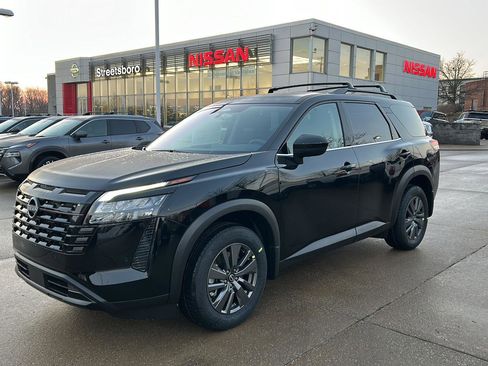 New 2026 Nissan Pathfinder SV AWD/4WD image 16
