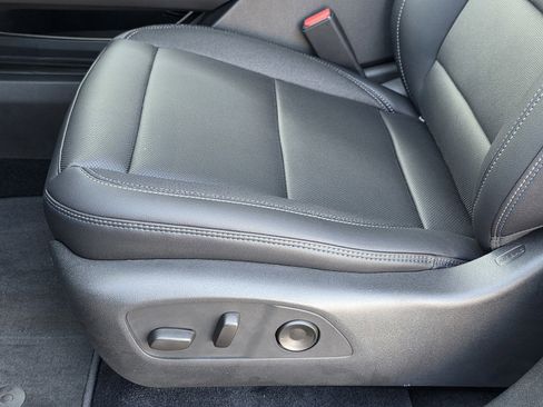 New 2026 Chevrolet Equinox EV LT w/ Convenience Package II image 23