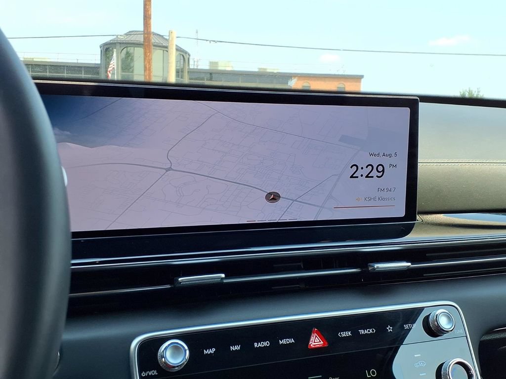 Used 2026 Genesis GV80 2.5T AWD/4WD image 11