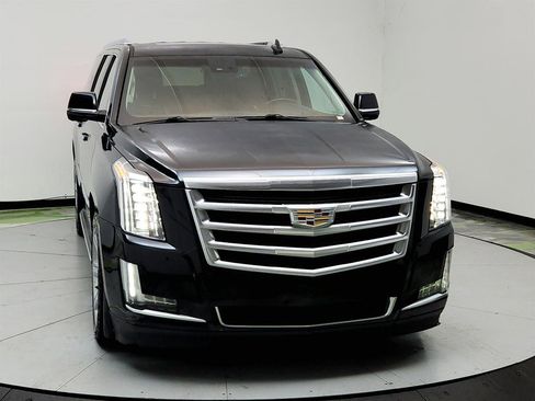 Used 2015 Cadillac Escalade ESV Luxury image 2