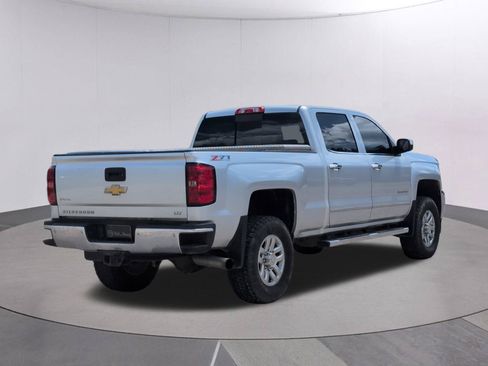 Used 2015 Chevrolet Silverado 2500 LTZ w/ Duramax Plus Package AWD/4WD image 7