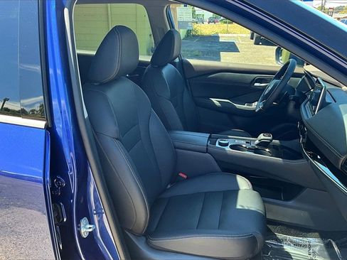 Used 2023 Nissan Rogue SL image 10