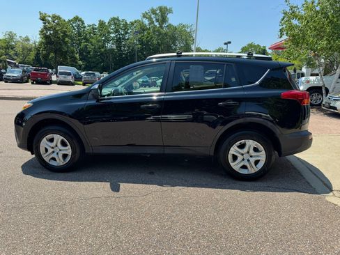 Used 2013 Toyota RAV4 LE AWD/4WD image 4