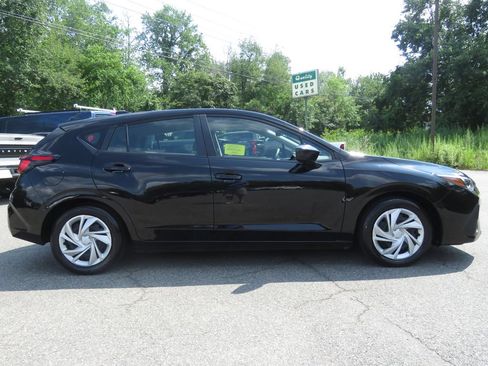 Used 2025 Subaru Impreza 2.0i AWD/4WD image 4