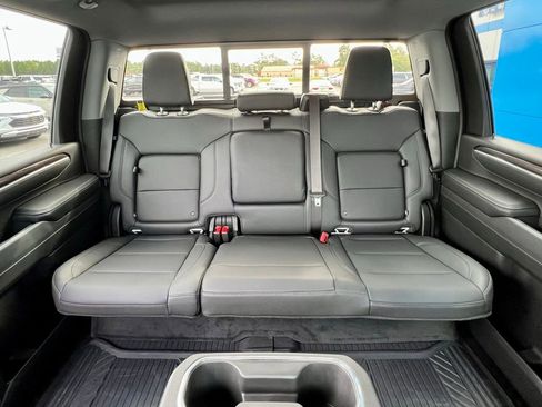 Used 2025 Chevrolet Silverado 2500 LTZ w/ LTZ Convenience Package image 46