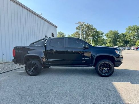 Used 2018 Chevrolet Colorado ZR2 w/ ZR2 Midnight Special Edition AWD/4WD image 7