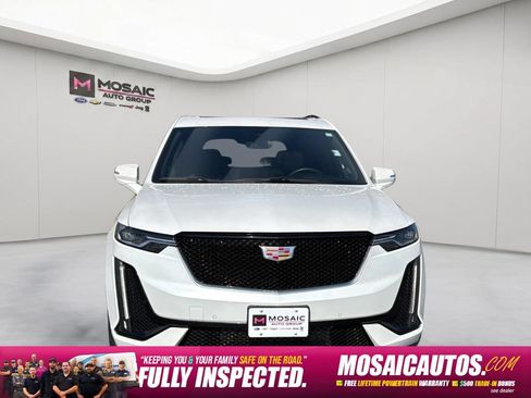 Used 2024 Cadillac XT6 Sport w/ Technology Package AWD/4WD image 2