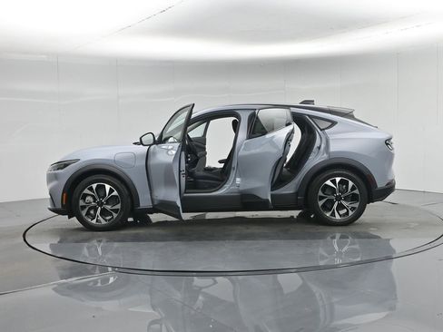 New 2026 Ford Mustang Mach-E Select image 4