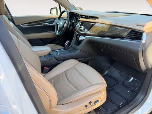 Used 2022 Cadillac XT6 Sport w/ Platinum Package AWD/4WD image 26