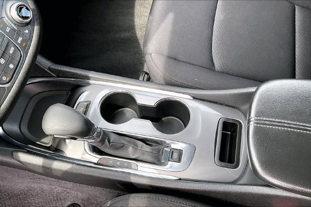 Used 2024 Chevrolet Malibu LT FWD image 17