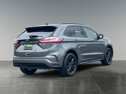 Used 2022 Ford Edge SE w/ Black Appearance Package AWD/4WD image 9