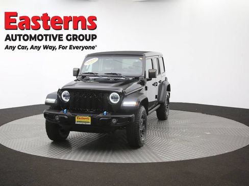 Used 2023 Jeep Wrangler Unlimited w/ Sun & Screen Package AWD/4WD image 54