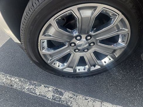 Used 2015 GMC Yukon Denali w/ Touring Package image 26