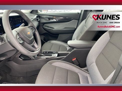 Used 2025 Chevrolet TrailBlazer LT image 10