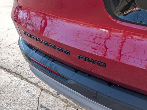 Used 2026 Chevrolet Traverse Z71 w/ Driver Confidence Package image 12