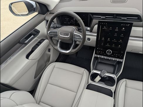 New 2027 GMC Terrain Denali w/ LPO, Floor Liner Package AWD/4WD image 17