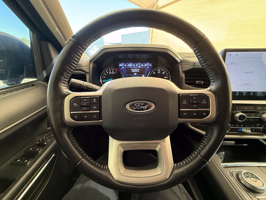 Used 2022 Ford Expedition XLT AWD/4WD image 17