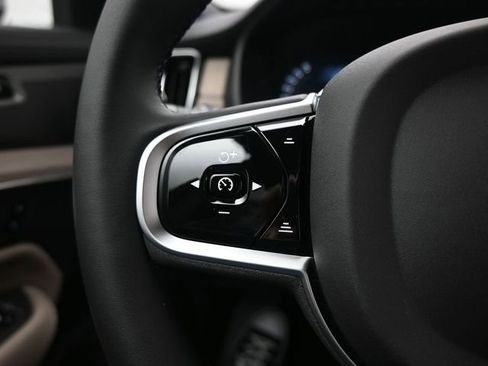 New 2026 Volvo XC90 B6 Plus w/ Protection Package Premier AWD/4WD image 27