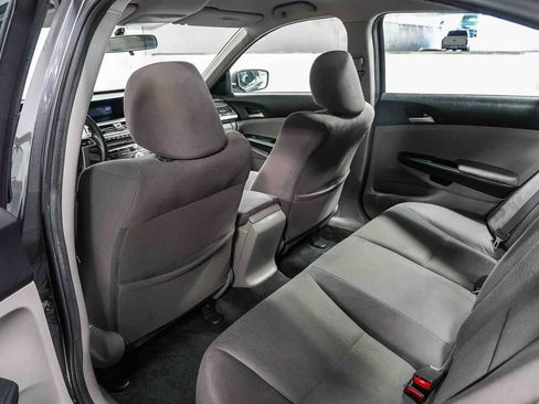 Used 2011 Honda Accord LX image 18