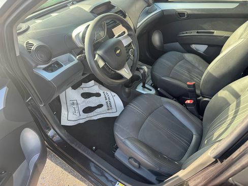 Used 2015 Chevrolet Spark LT image 10