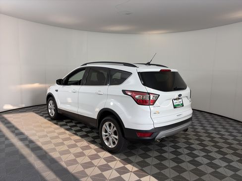 Used 2018 Ford Escape SE w/ SE SYNC Package AWD/4WD image 8
