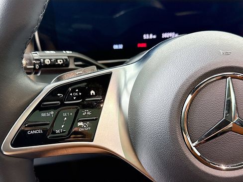Certified 2026 Mercedes-Benz GLC 300 image 11