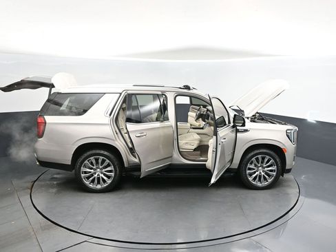 Used 2021 GMC Yukon Denali w/ LPO, Illumination Package image 48