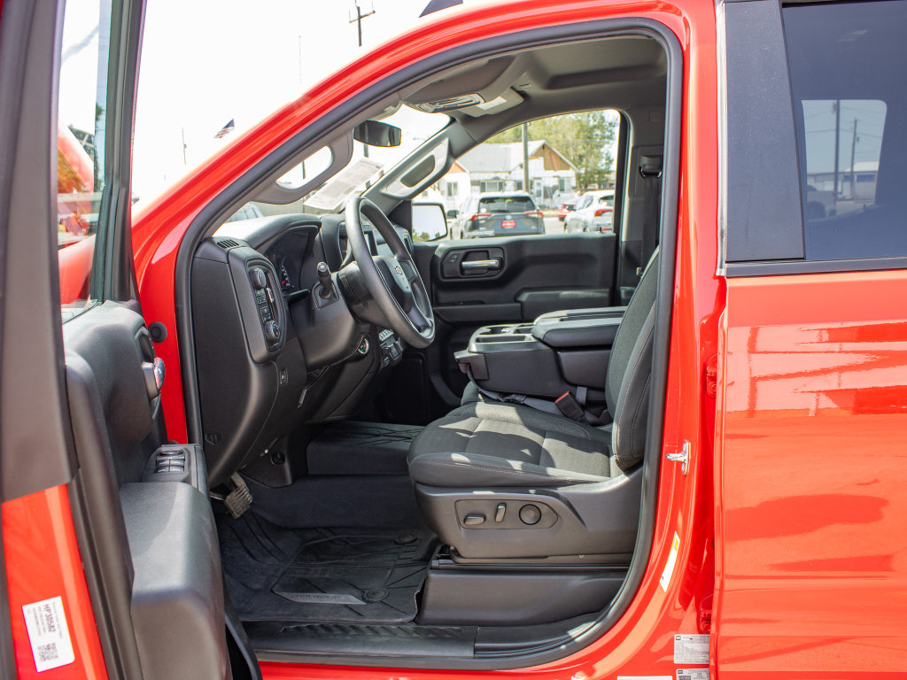Used 2024 Chevrolet Silverado 1500 Custom w/ LPO, Dark Essentials Package AWD/4WD image 27