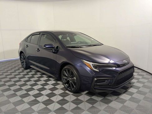 Used 2026 Toyota Corolla SE FWD image 4