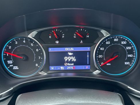Used 2022 Chevrolet Equinox Premier AWD/4WD image 13