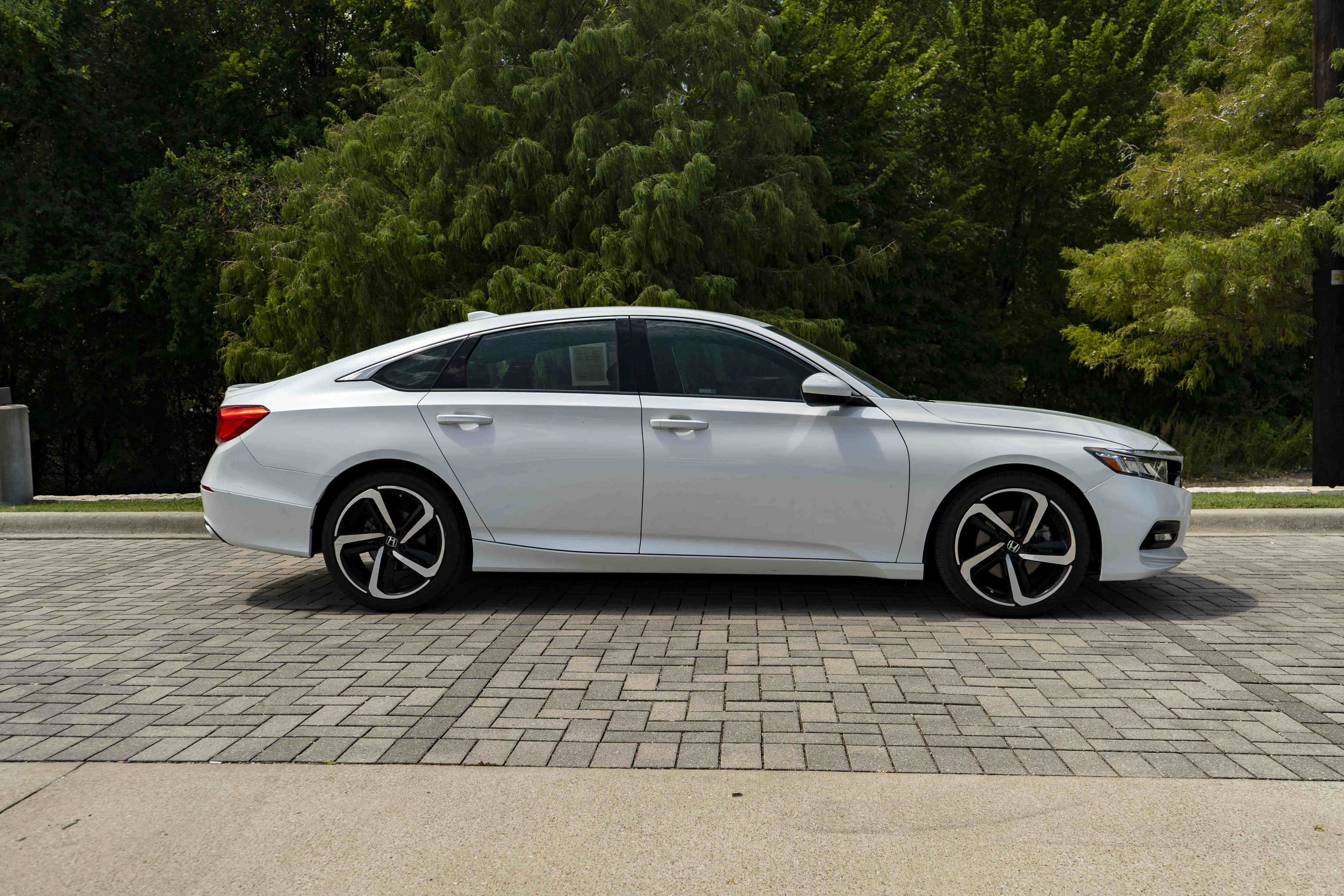 Used 2020 Honda Accord Sport image 10