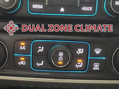 Used 2018 GMC Sierra 1500 SLT AWD/4WD image 23