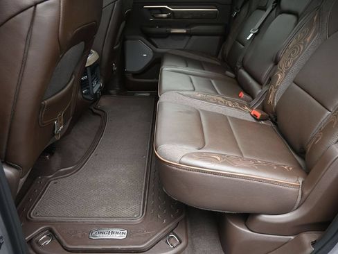 Used 2025 RAM 1500 Limited AWD/4WD image 15