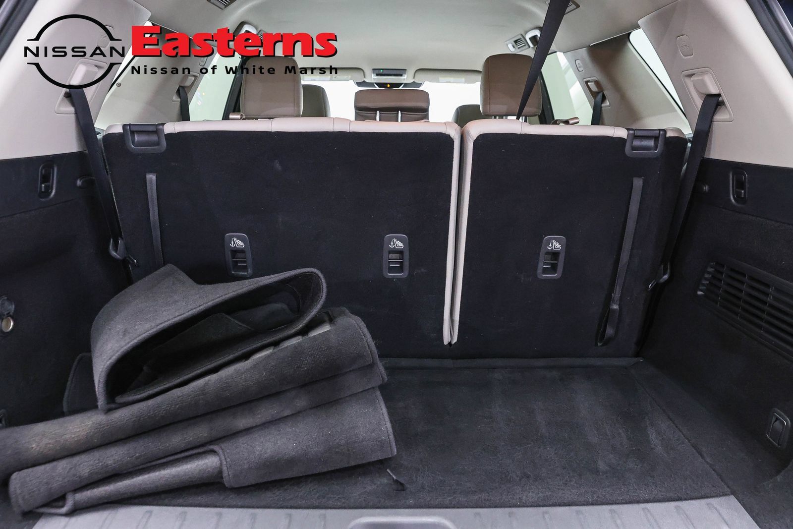 Used 2022 Nissan Pathfinder SL AWD/4WD image 9