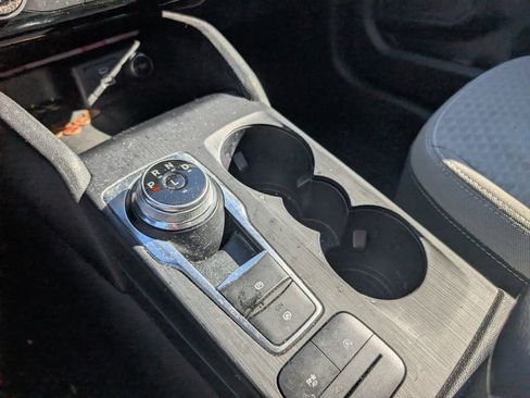 Used 2021 Ford Escape SE w/ SE Sport Appearance Package image 21