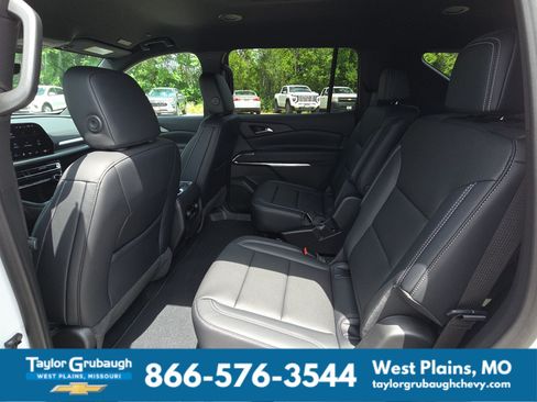 New 2026 Chevrolet Traverse LT w/ Midnight/Sport Edition FWD image 28