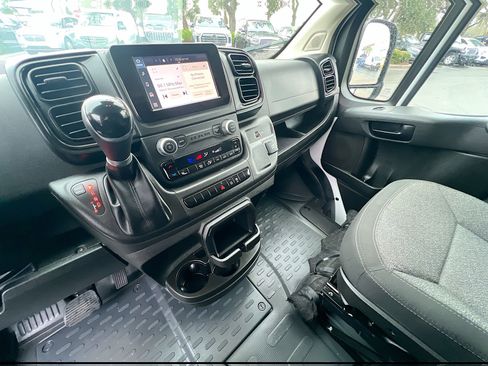 Used 2023 RAM ProMaster 2500 image 26