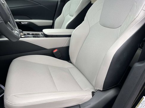 Used 2023 Lexus RX 350 Premium image 17