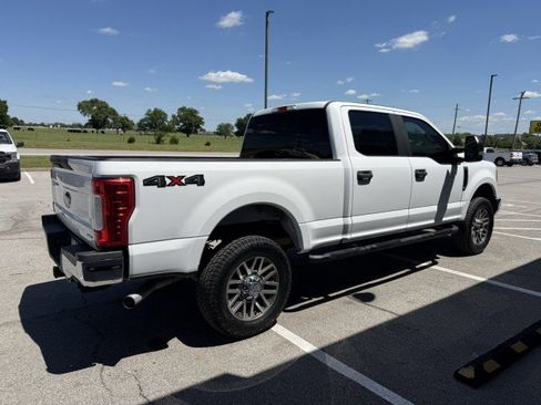Used 2017 Ford F250 XL w/ Power Equipment Group AWD/4WD image 2