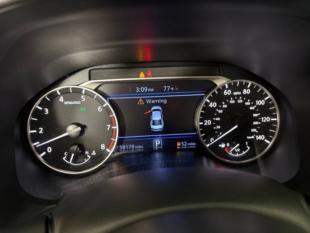 Used 2024 Nissan Altima 2.5 SR FWD image 24