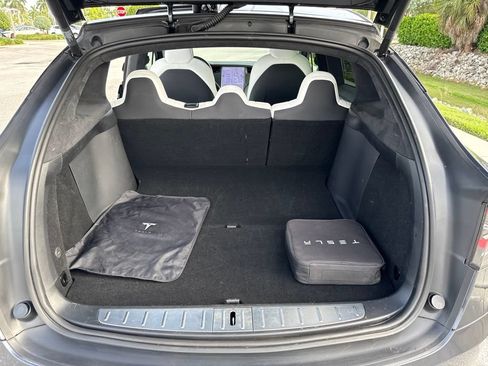 Used 2020 Tesla Model X Performance AWD/4WD image 26