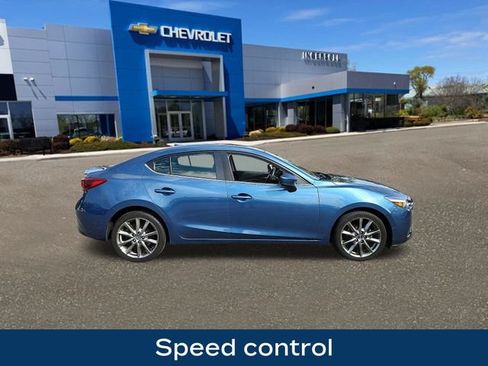 Used 2018 MAZDA MAZDA3 Grand Touring FWD image 8