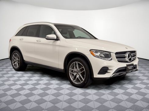 Certified 2019 Mercedes-Benz GLC 300 image 7