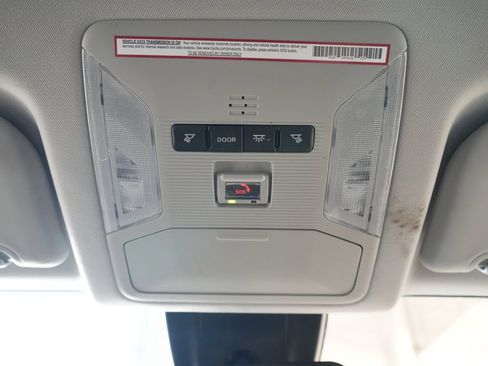 Used 2021 Toyota RAV4 LE image 15