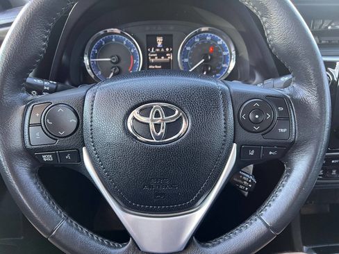 Used 2017 Toyota Corolla SE image 18