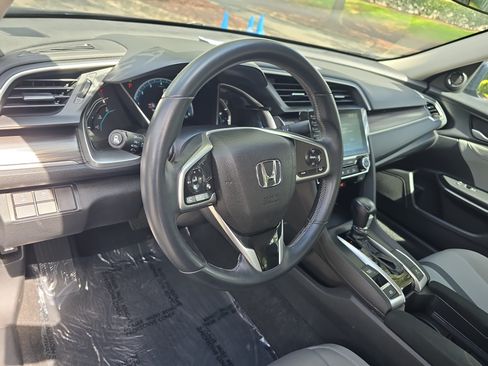 Used 2020 Honda Civic EX image 15